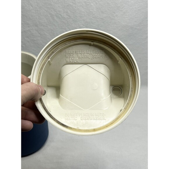 Vintage Playmate Igloo Blue & White 1/2 Gallon Water Jug Cooler USA - Pre Owned - Picture 8 of 8